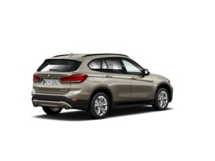 Fotos de BMW X1 sDrive18d color Naranja. Año 2019. 110KW(150CV). Diésel. En concesionario San Rafael Motor LUCENA, S.L. de Córdoba