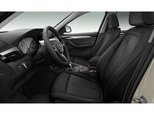 Fotos de BMW X1 sDrive18d color Naranja. Año 2019. 110KW(150CV). Diésel. En concesionario San Rafael Motor LUCENA, S.L. de Córdoba