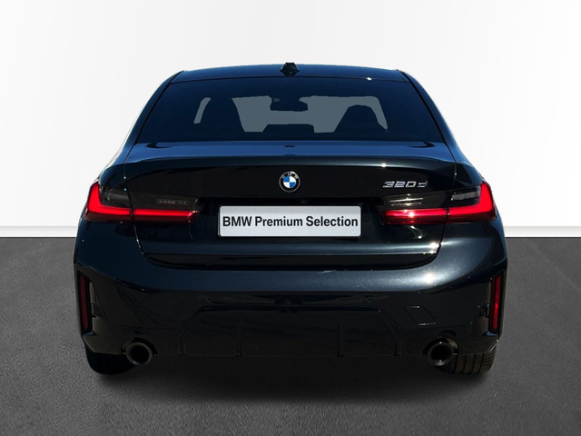 BMW Serie 3 320d color Negro. Año 2024. 140KW(190CV). Diésel. En concesionario CARTAGENA PREMIUM S.L. de Murcia