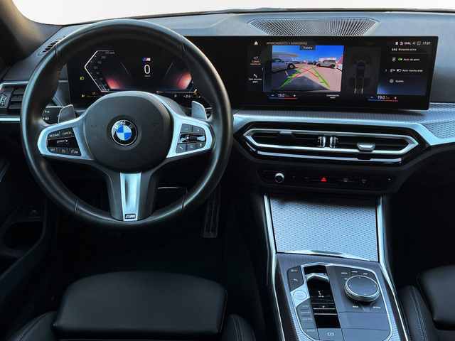 BMW Serie 3 320d color Negro. Año 2024. 140KW(190CV). Diésel. En concesionario CARTAGENA PREMIUM S.L. de Murcia