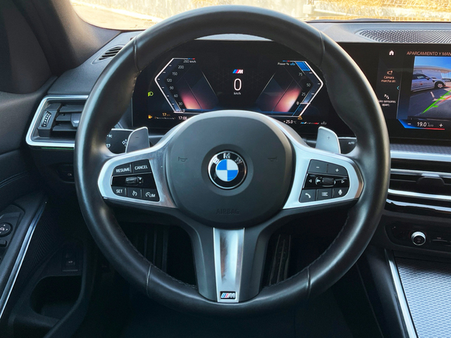 BMW Serie 3 320d color Negro. Año 2024. 140KW(190CV). Diésel. En concesionario CARTAGENA PREMIUM S.L. de Murcia