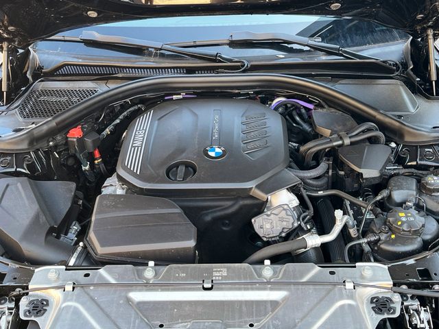 BMW Serie 3 320d color Negro. Año 2024. 140KW(190CV). Diésel. En concesionario CARTAGENA PREMIUM S.L. de Murcia