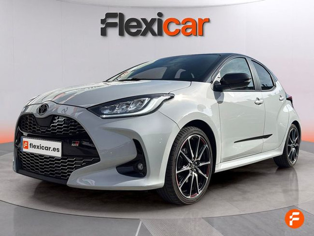 Foto 3 Toyota Yaris 1.5 120H GR-Sport 85 kW (116 CV)