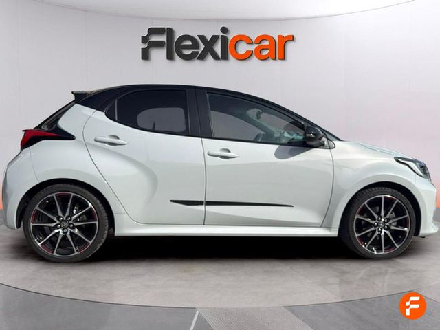 Foto 4 Toyota Yaris 1.5 120H GR-Sport 85 kW (116 CV)