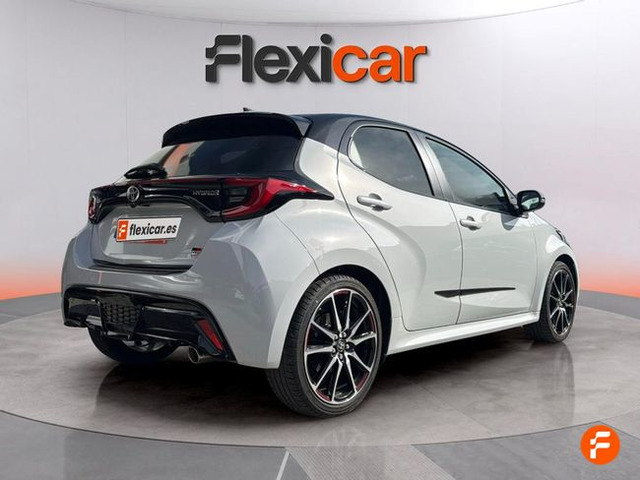 Foto 7 Toyota Yaris 1.5 120H GR-Sport 85 kW (116 CV)