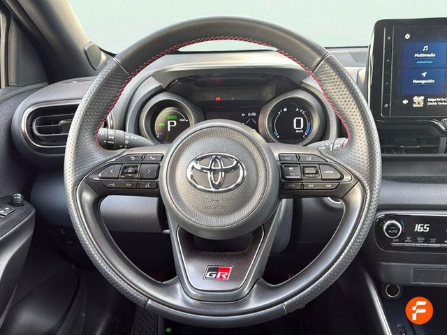 Foto 13 Toyota Yaris 1.5 120H GR-Sport 85 kW (116 CV)