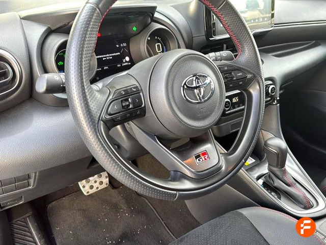 Foto 14 Toyota Yaris 1.5 120H GR-Sport 85 kW (116 CV)