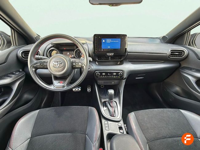 Foto 15 Toyota Yaris 1.5 120H GR-Sport 85 kW (116 CV)