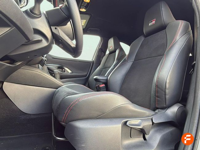 Foto 17 Toyota Yaris 1.5 120H GR-Sport 85 kW (116 CV)