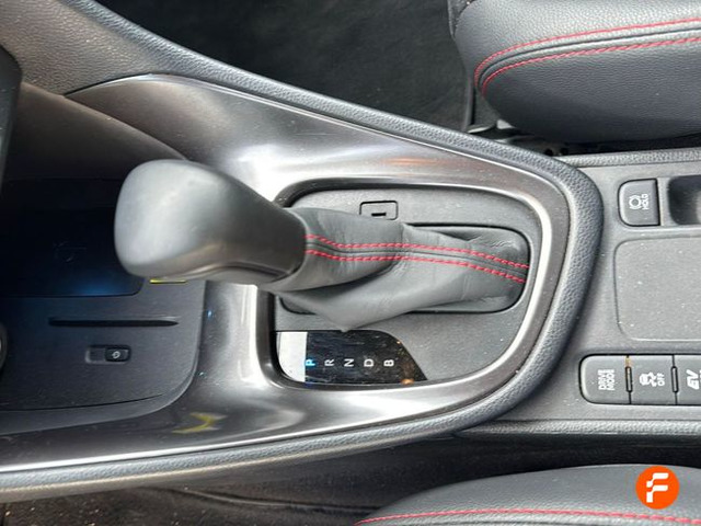 Foto 23 Toyota Yaris 1.5 120H GR-Sport 85 kW (116 CV)