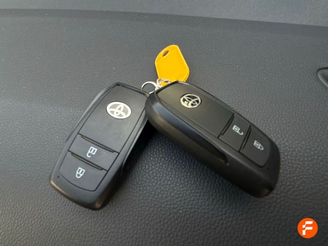 Foto 27 Toyota Yaris 1.5 120H GR-Sport 85 kW (116 CV)