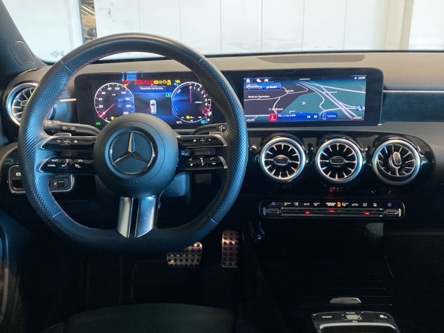 Mercedes-Benz Clase A 250 e - 8