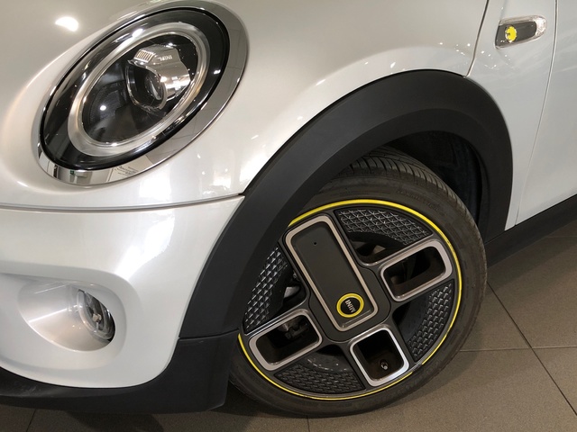 fotoG 5 del MINI MINI 3 Puertas Cooper SE 135 kW (184 CV) 184cv Eléctrico del 2021 en Madrid