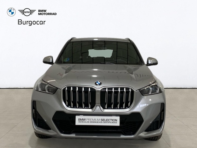 BMW X1 xDrive20d color Gris Plata. Año 2024. 120KW(163CV). Híbrido Electro/Diesel. En concesionario Motor Gorbea de Álava