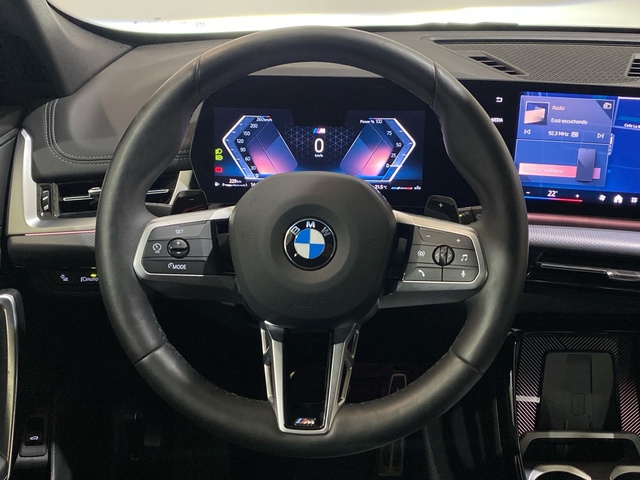 BMW X1 xDrive20d color Gris Plata. Año 2024. 120KW(163CV). Híbrido Electro/Diesel. En concesionario Motor Gorbea de Álava
