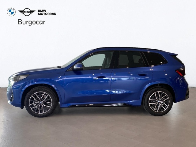 BMW X1 sDrive20d color Azul. Año 2024. 120KW(163CV). Híbrido Electro/Diesel. En concesionario Burgocar (Bmw y Mini) de Burgos
