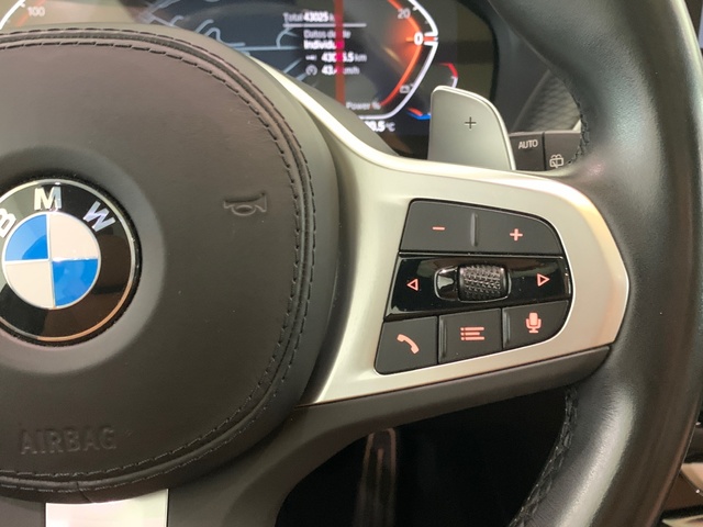 BMW X3 xDrive20d color Negro. Año 2023. 140KW(190CV). Diésel. En concesionario Celtamotor Lalín de Pontevedra