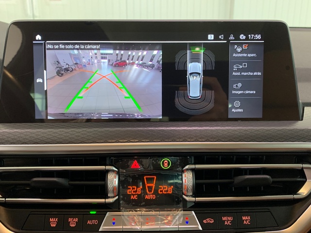 BMW X3 xDrive20d color Negro. Año 2023. 140KW(190CV). Diésel. En concesionario Celtamotor Lalín de Pontevedra