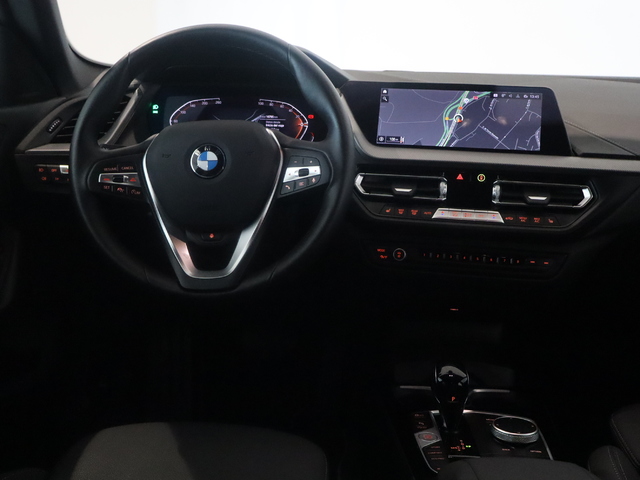BMW Serie 2 218d Gran Coupe color Blanco. Año 2024. 110KW(150CV). Diésel. En concesionario Pruna Motor, S.L de Barcelona