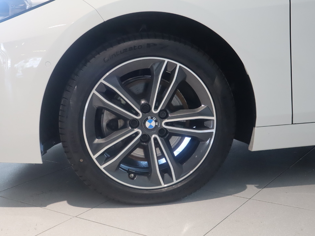 BMW Serie 2 218d Gran Coupe color Blanco. Año 2024. 110KW(150CV). Diésel. En concesionario Pruna Motor, S.L de Barcelona