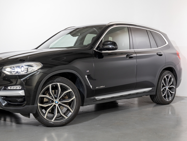 BMW X3 xDrive20d color Negro. Año 2018. 140KW(190CV). Diésel. En concesionario Oliva Motor Girona de Girona