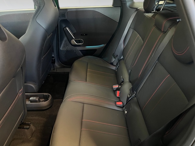 fotoG 8 del MINI MINI Aceman John Cooper Works E 190 kW (258 CV) 258cv Eléctrico del 2025 en Girona