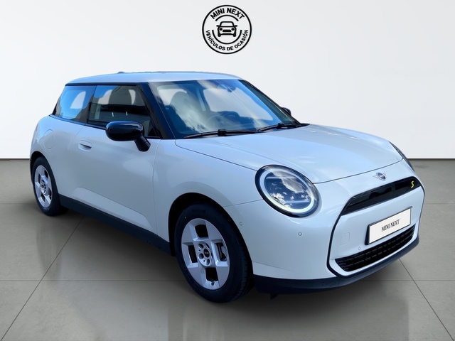 fotoG 10 del MINI MINI Cooper SE 160 kW (218 CV) 218cv Eléctrico del 2025 en Girona