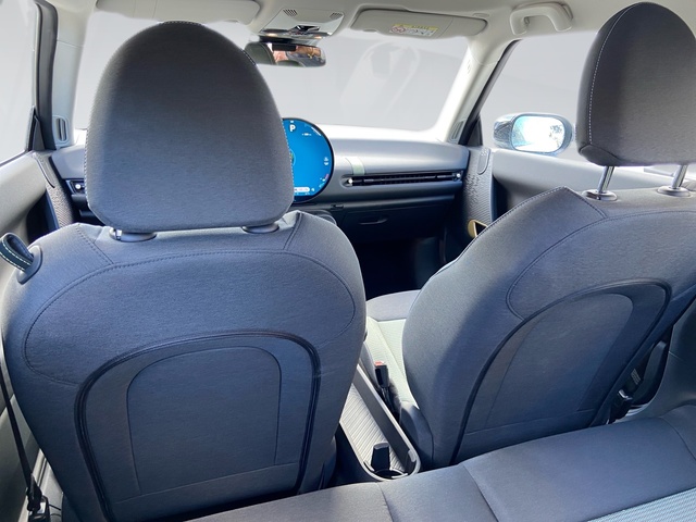 fotoG 16 del MINI MINI Cooper SE 160 kW (218 CV) 218cv Eléctrico del 2025 en Girona