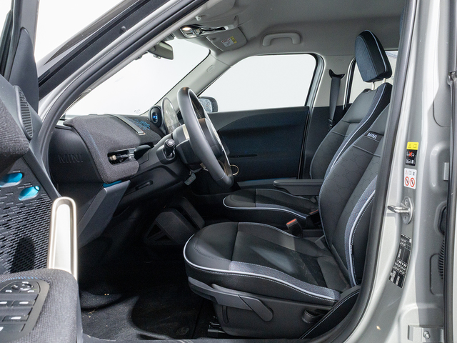 fotoG 10 del MINI MINI Aceman E 135 kW (184 CV) 184cv Eléctrico del 2025 en Girona