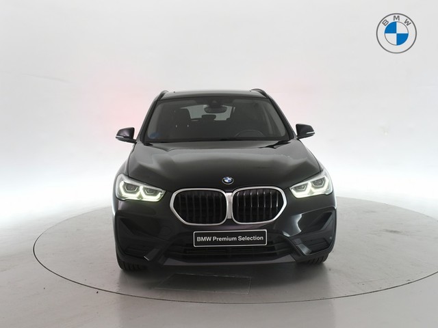 BMW X1 xDrive25e color Negro. Año 2021. 162KW(220CV). Híbrido Electro/Gasolina. En concesionario BYmyCAR Madrid - Alcalá de Madrid
