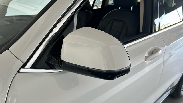 BMW X3 xDrive30e color Blanco. Año 2020. 215KW(292CV). Híbrido Electro/Gasolina. En concesionario BYmyCAR Madrid - Alcalá de Madrid