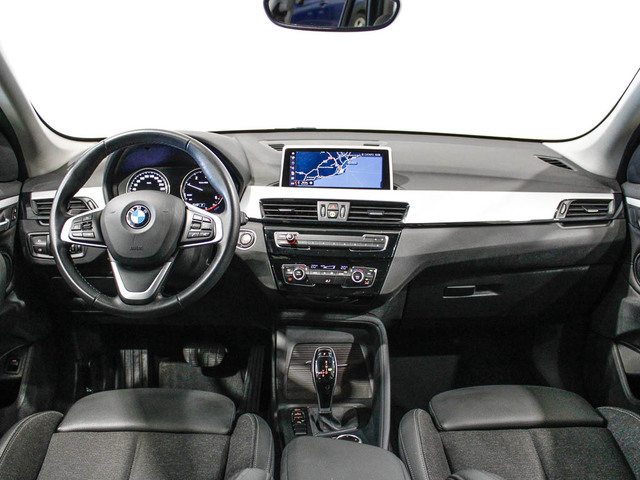 BMW X1 sDrive16d color Blanco. Año 2020. 85KW(116CV). Diésel. En concesionario Barcelona Premium -- GRAN VIA de Barcelona