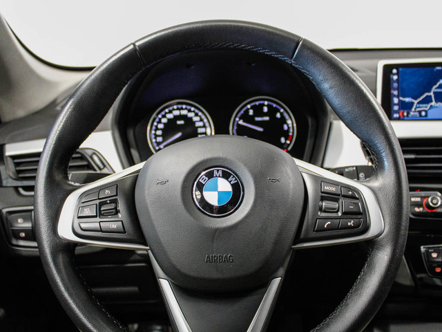 BMW X1 sDrive16d color Blanco. Año 2020. 85KW(116CV). Diésel. En concesionario Barcelona Premium -- GRAN VIA de Barcelona