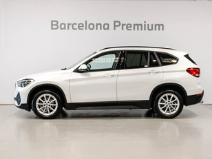 Fotos de BMW X1 sDrive16d color Blanco. Año 2020. 85KW(116CV). Diésel. En concesionario Barcelona Premium -- GRAN VIA de Barcelona