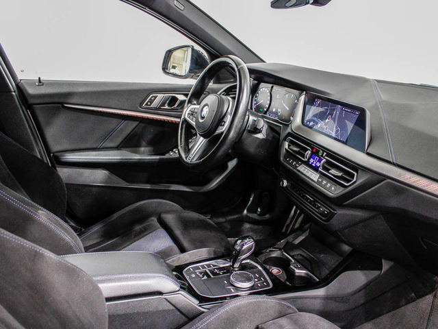 BMW Serie 1 116d color Blanco. Año 2021. 85KW(116CV). Diésel. En concesionario Barcelona Premium -- GRAN VIA de Barcelona