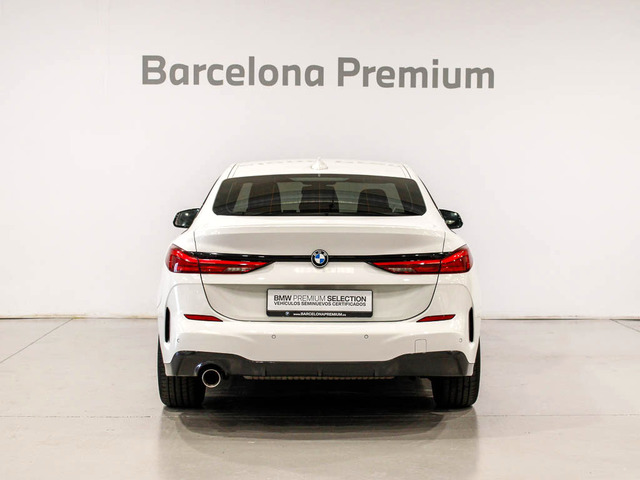 BMW Serie 2 218i Gran Coupe color Blanco. Año 2021. 103KW(140CV). Gasolina. En concesionario Barcelona Premium -- GRAN VIA de Barcelona