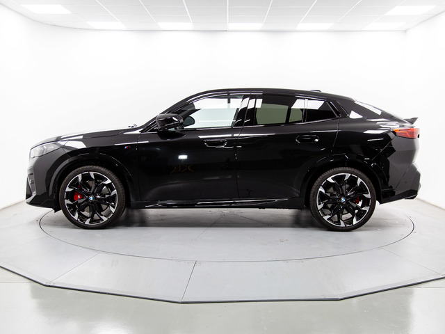 BMW X2 M35i color Negro. Año 2024. 221KW(300CV). Gasolina. En concesionario Móvil Begar Alicante de Alicante