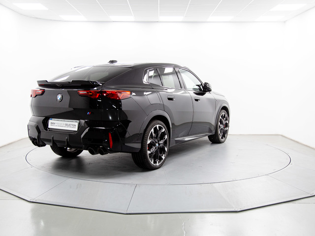 BMW X2 M35i color Negro. Año 2024. 221KW(300CV). Gasolina. En concesionario Móvil Begar Alicante de Alicante