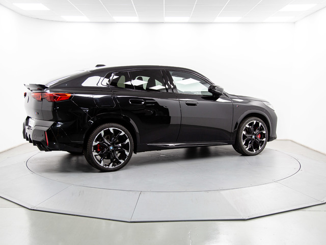 BMW X2 M35i color Negro. Año 2024. 221KW(300CV). Gasolina. En concesionario Móvil Begar Alicante de Alicante