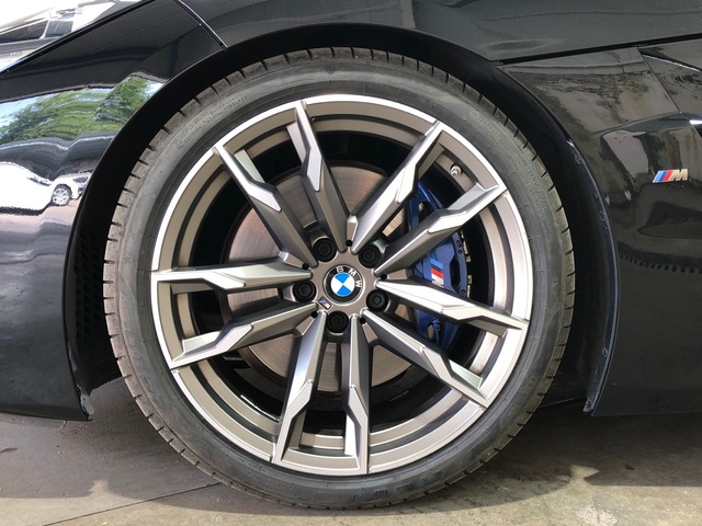 BMW Z4 M40i Cabrio color Negro. Año 2021. 250KW(340CV). Gasolina. En concesionario Movilnorte El Plantio de Madrid