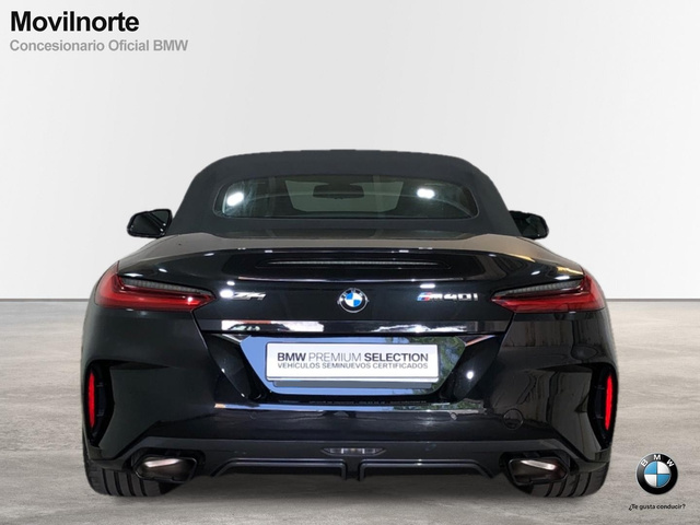 BMW Z4 M40i Cabrio color Negro. Año 2021. 250KW(340CV). Gasolina. En concesionario Movilnorte El Plantio de Madrid