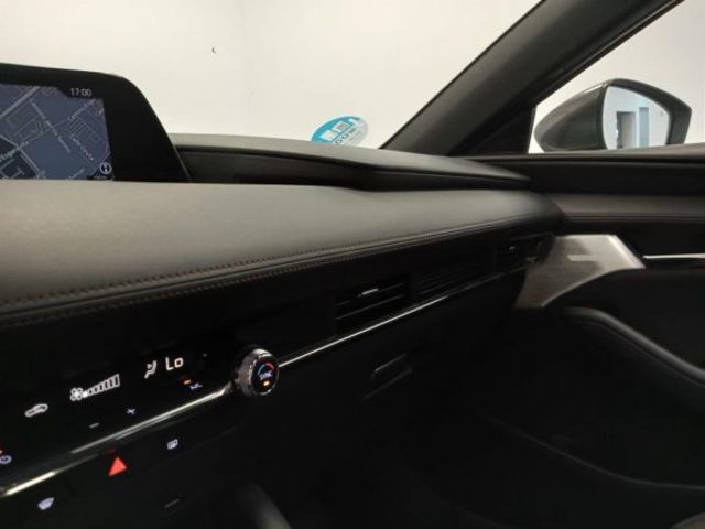 Mazda Mazda 3 2.0 Skyactiv-X Zenith 133 kW (181 CV)