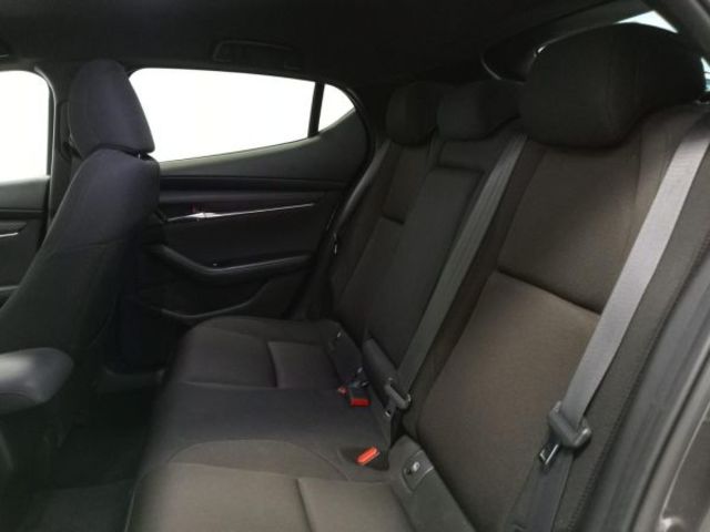 Mazda Mazda 3 2.0 Skyactiv-X Zenith 133 kW (181 CV)
