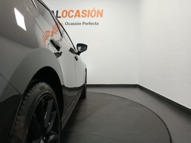 Mazda Mazda 3 2.0 Skyactiv-X Zenith 133 kW (181 CV)