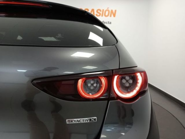 Mazda Mazda 3 2.0 Skyactiv-X Zenith 133 kW (181 CV)