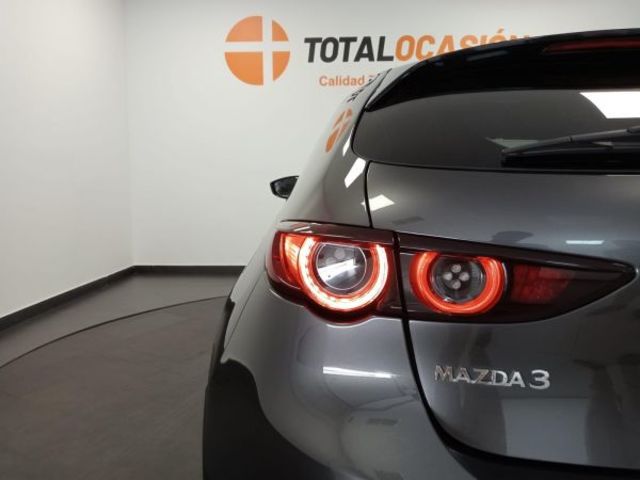 Mazda Mazda 3 2.0 Skyactiv-X Zenith 133 kW (181 CV)