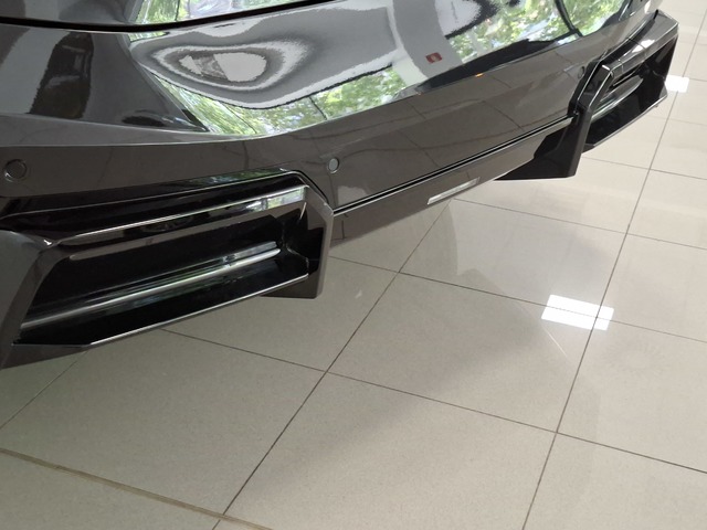 BMW iX xDrive45 color Negro. Año 2025. 300KW(408CV). Eléctrico. En concesionario Automoviles Bertolin, S.L. de Valencia