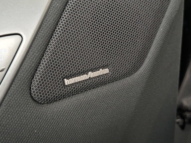 BMW iX xDrive45 color Negro. Año 2025. 300KW(408CV). Eléctrico. En concesionario Automoviles Bertolin, S.L. de Valencia