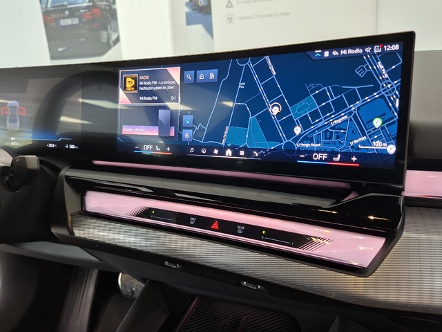 BMW i5 eDrive40 color Gris. Año 2025. 250KW(340CV). Eléctrico. En concesionario Automoviles Bertolin, S.L. de Valencia