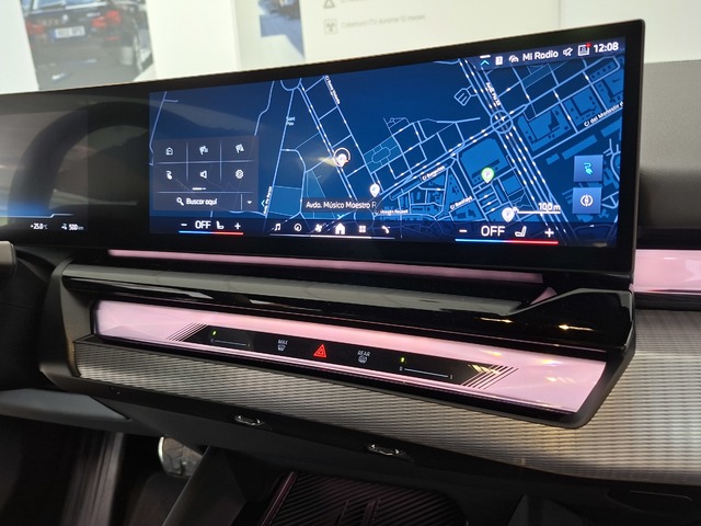 BMW i5 eDrive40 color Gris. Año 2025. 250KW(340CV). Eléctrico. En concesionario Automoviles Bertolin, S.L. de Valencia